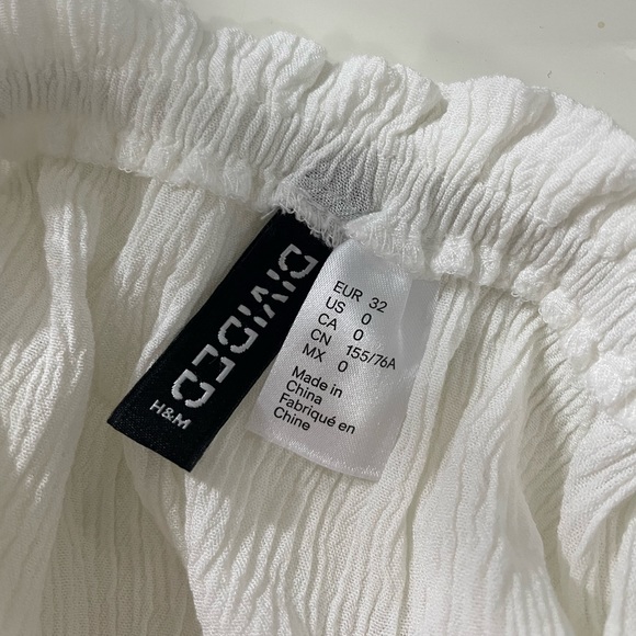 Beautiful Flowy Top - Picture 5 of 5